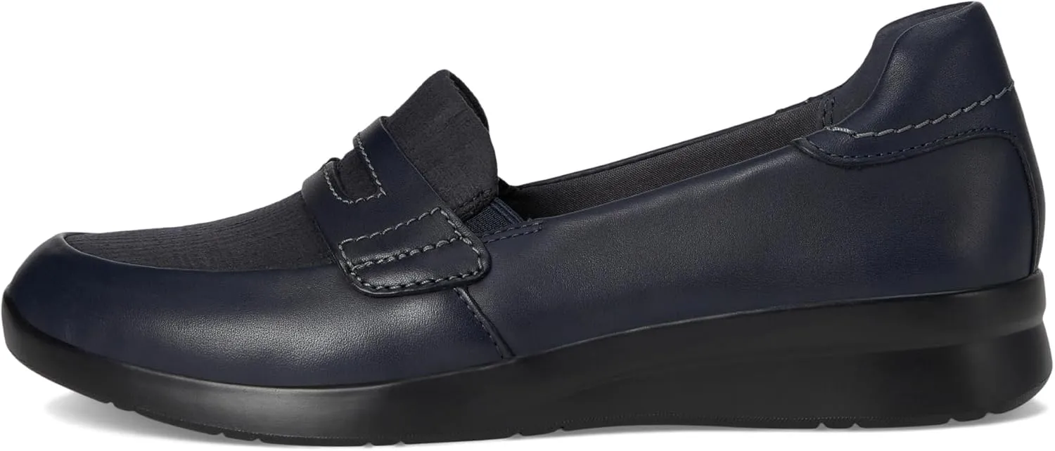 Clarks Women's Ellowyn Penny Loafer