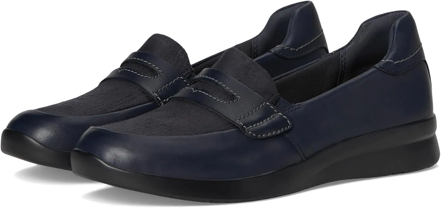 Clarks Women's Ellowyn Penny Loafer
