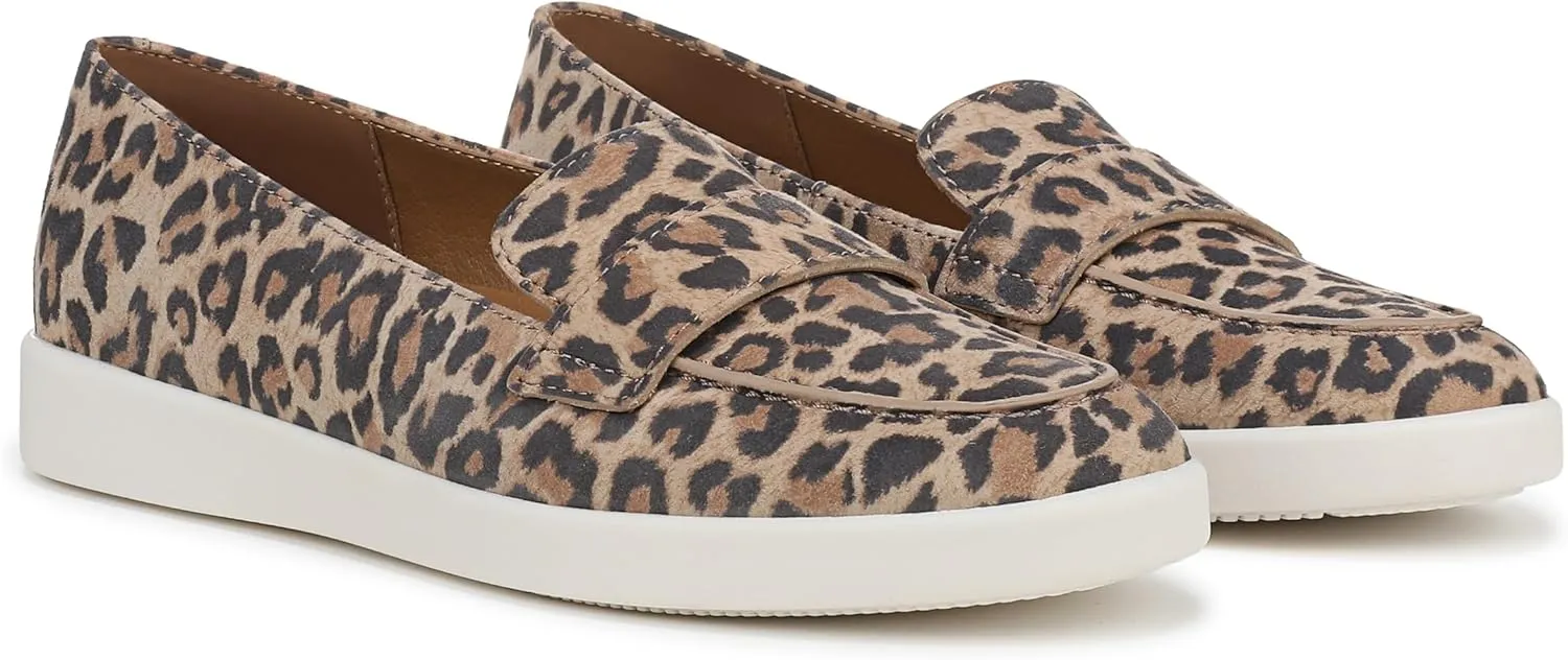 Naturalizer Women's Karis Loafer Flat