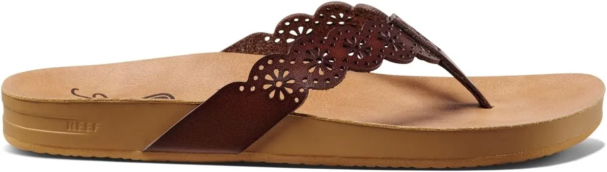 Reef Women's Cushion Scallop II Sandal